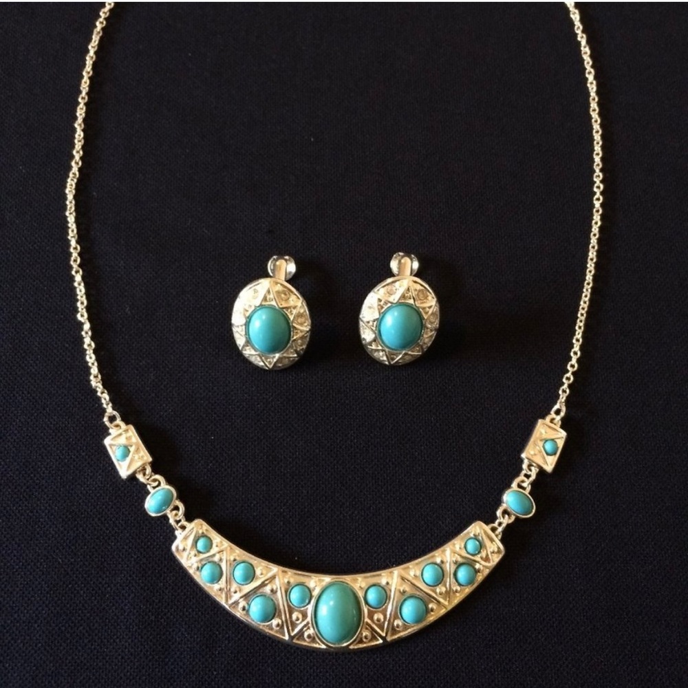 Vintage NRT signed turquoise silver necklace and earring set